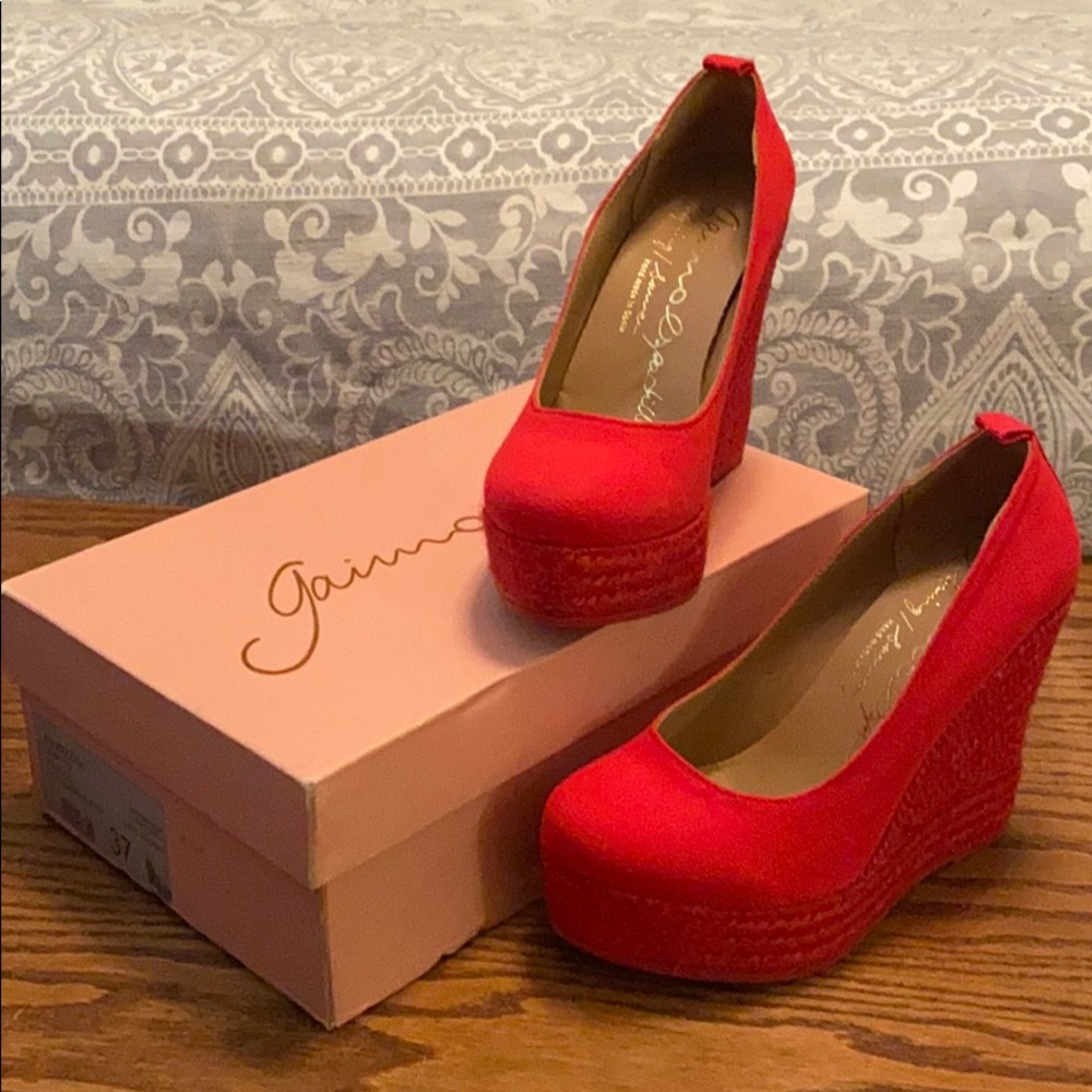 Gaimo espadrilles red wedges
